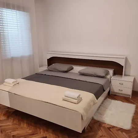 Apartman Hedera, Апартаменты Любушки